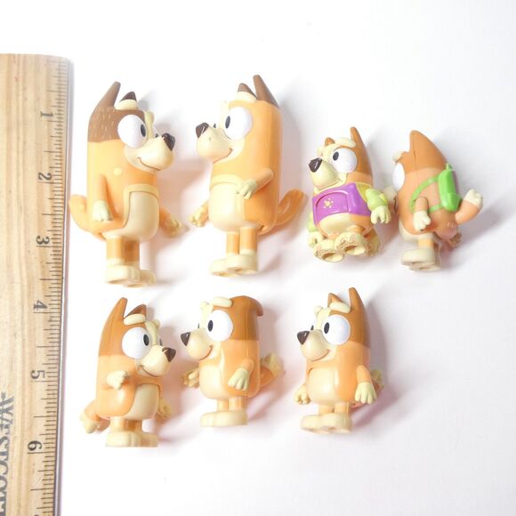Bluey Action Figures Lot Bingo + Chilli Mom Lot of 7 - Picture 3 of 7